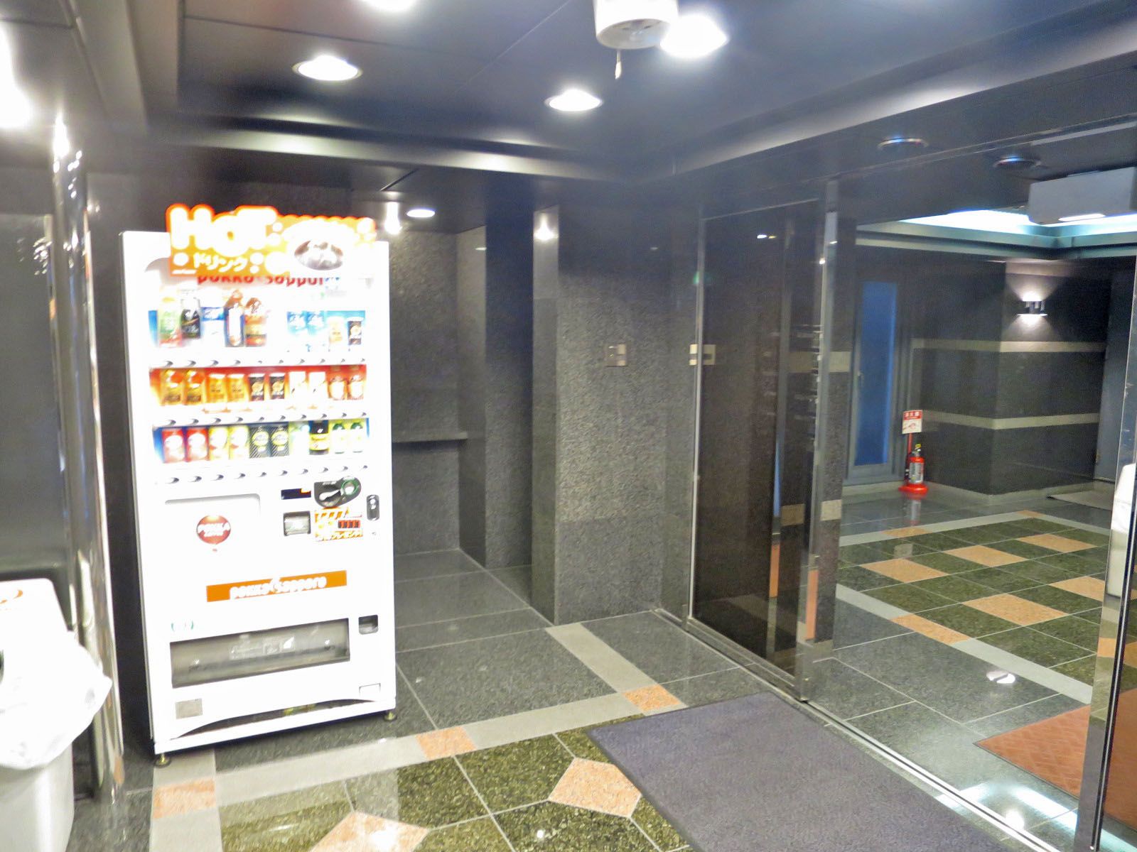 エントランスホール