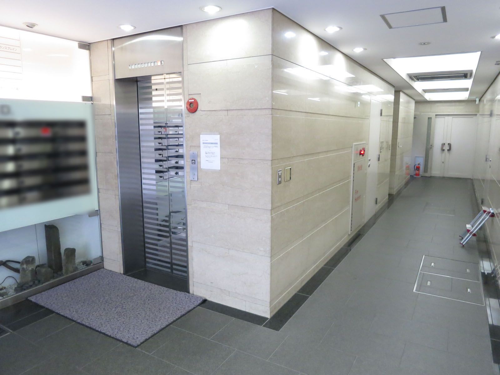 エレベーターホール