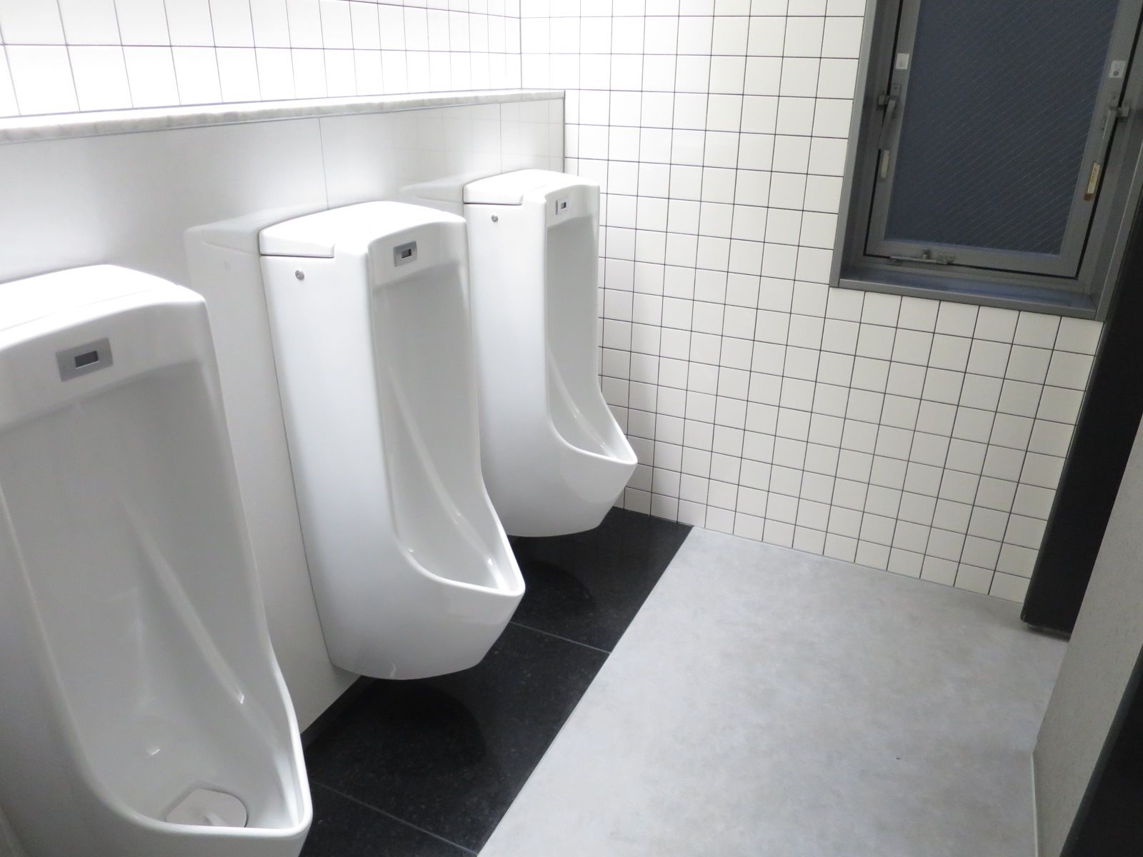 男性用トイレ