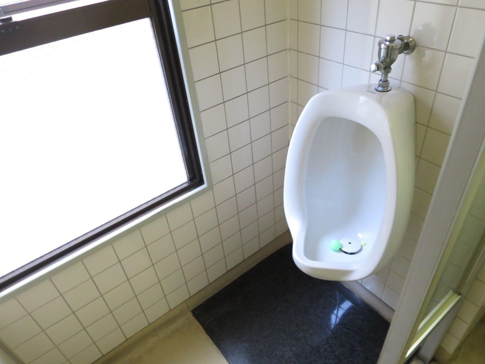 男性用トイレ