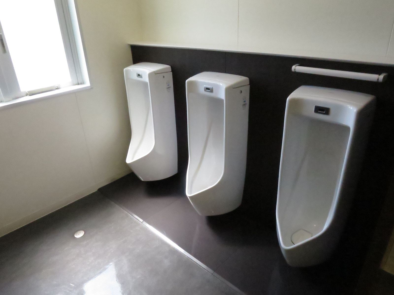 男性用トイレ