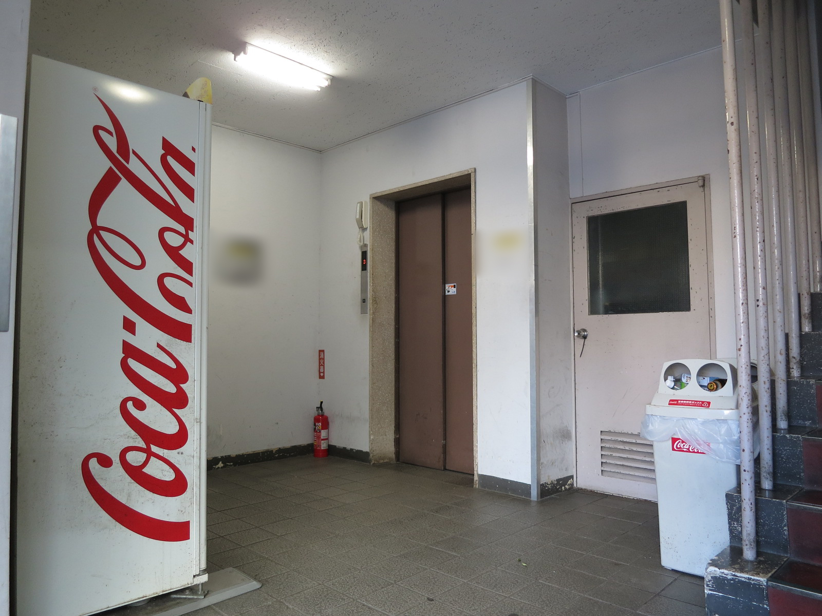 エントランスホール