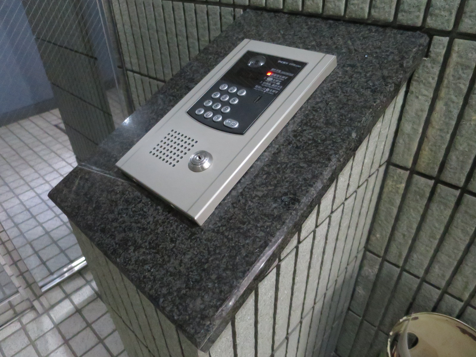 インターホン