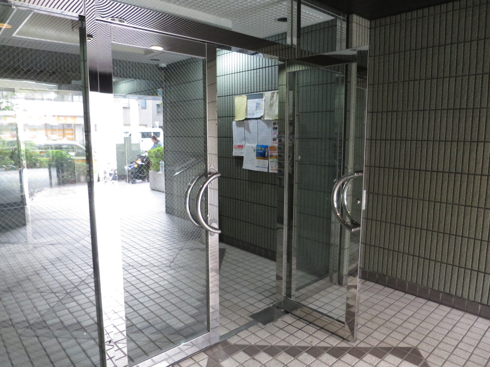 オフィス・住居エントランス