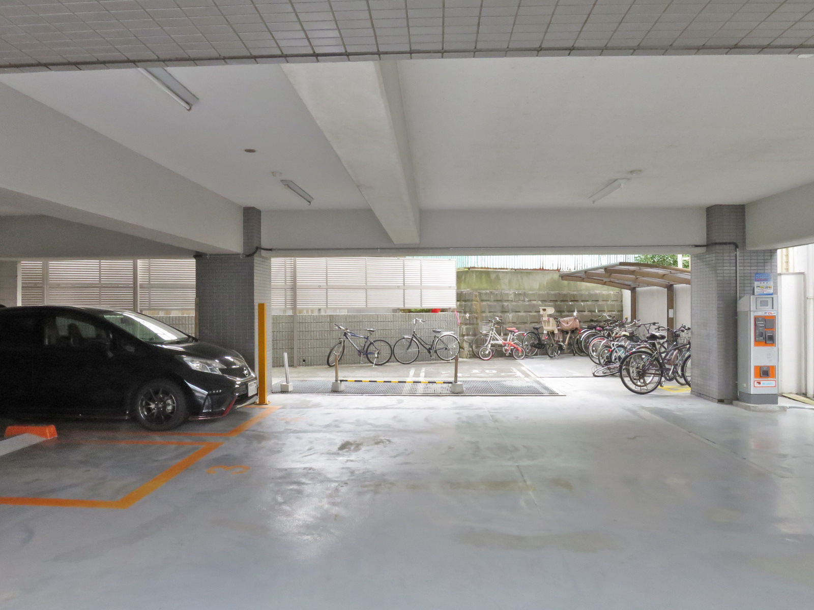 駐車場併設