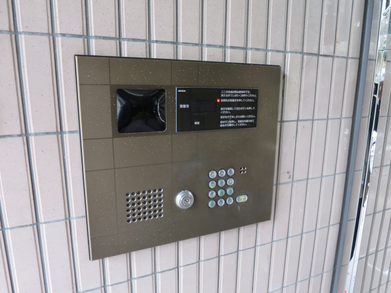 インターホン
