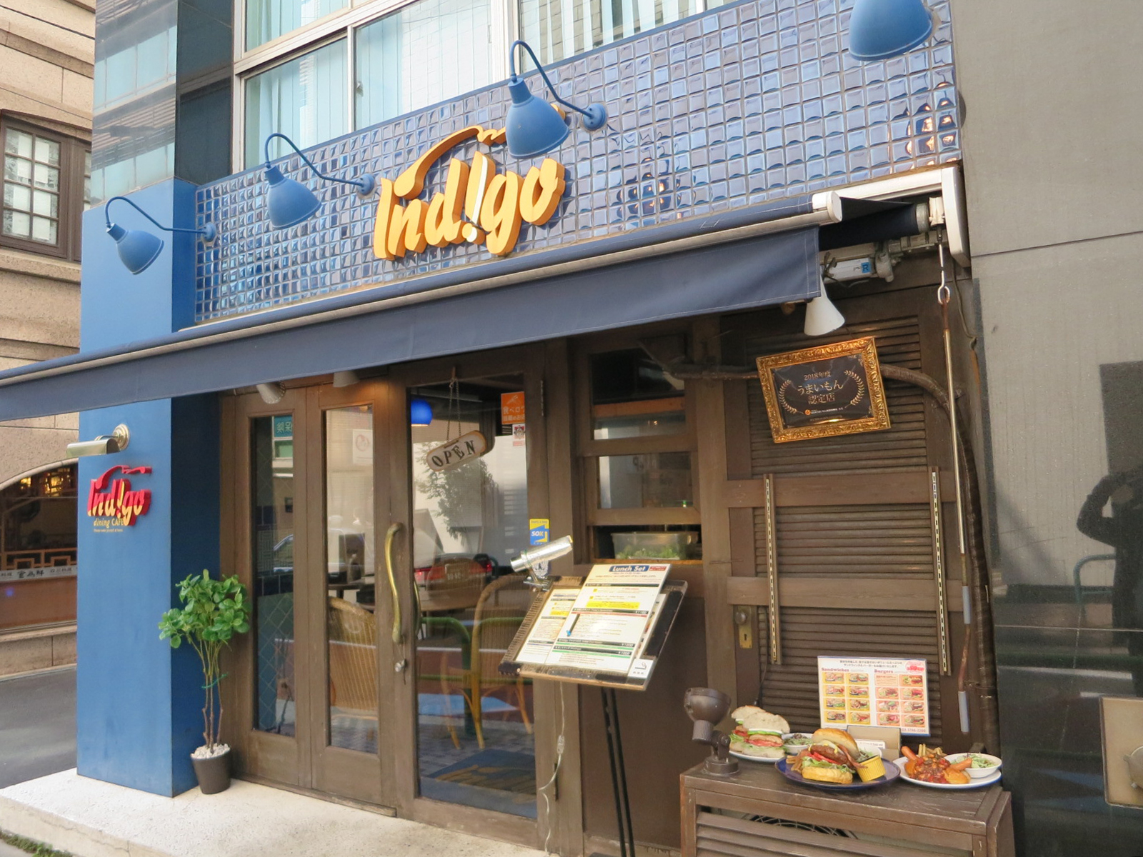 1階の飲食店