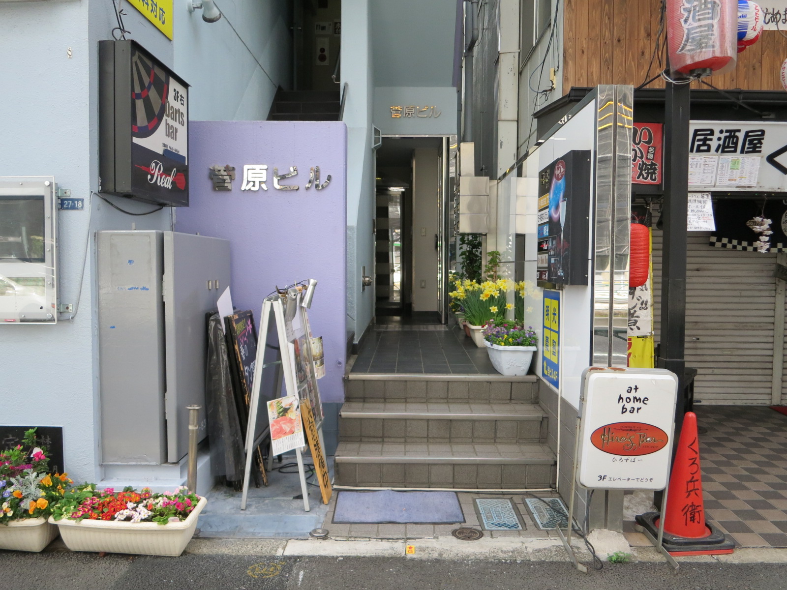 オフィス出入口