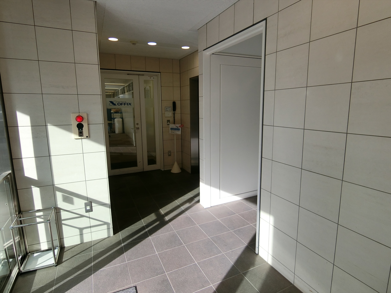 エントランスホール
