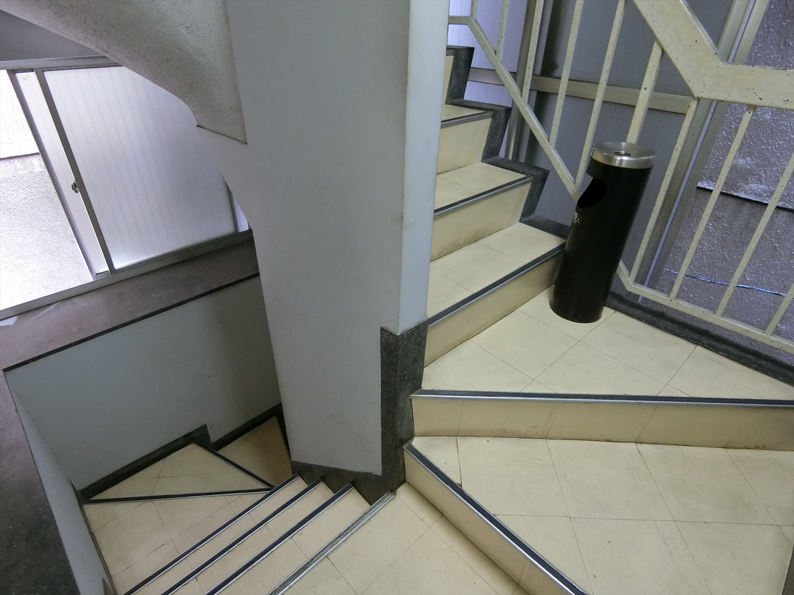 内階段
