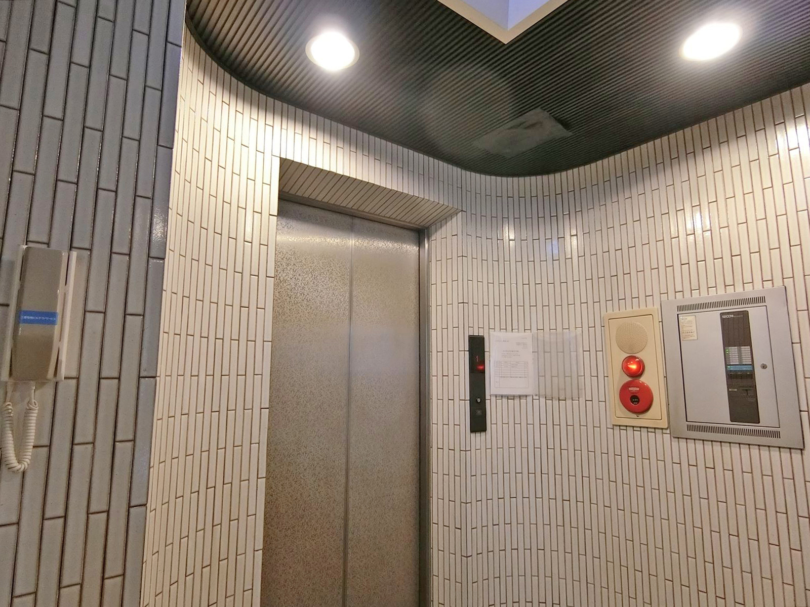 エレベーター