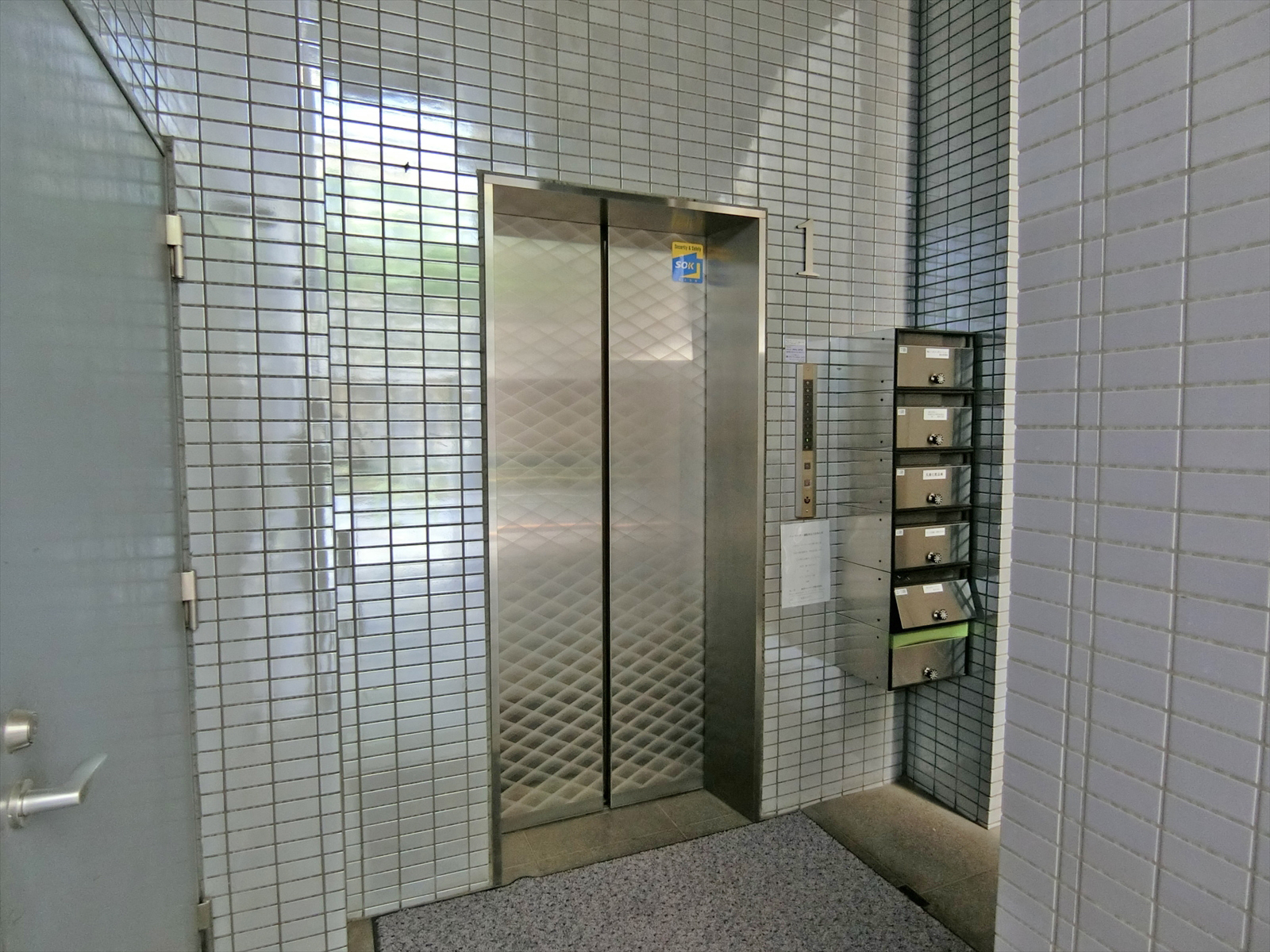 エレベーター