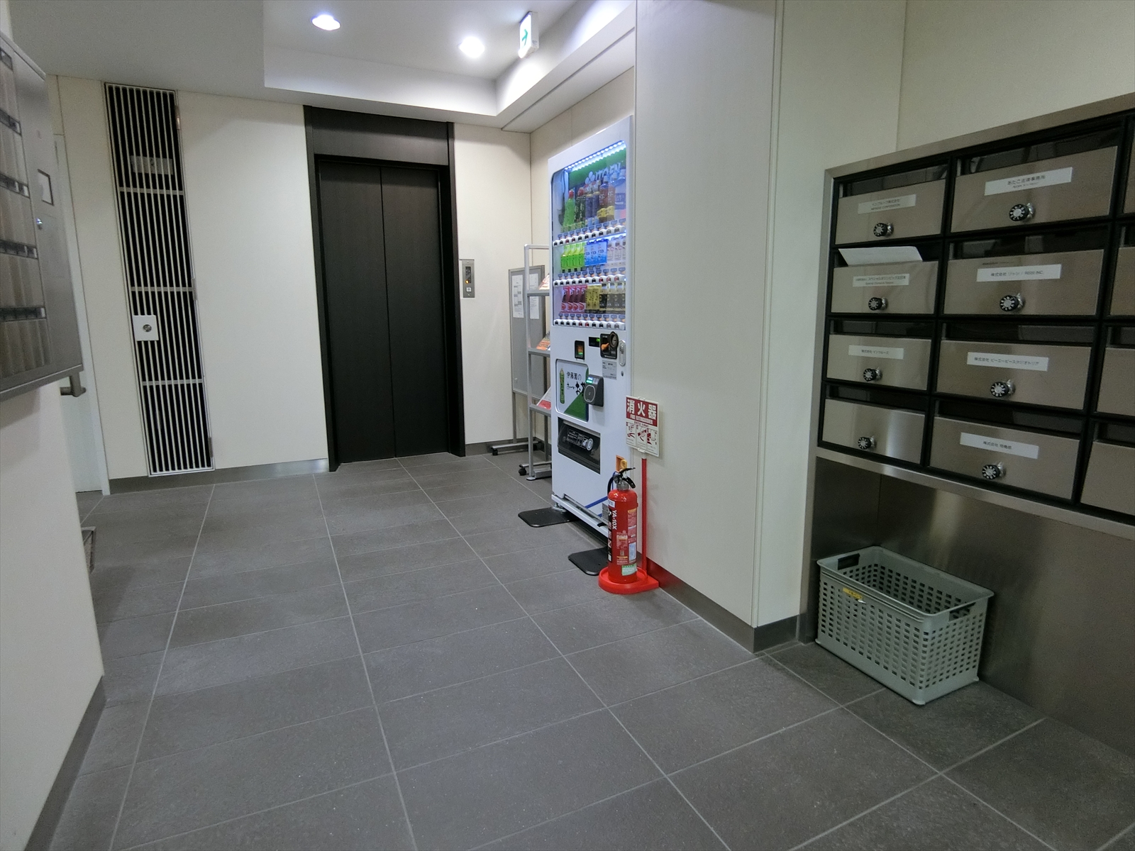 エントランスホール