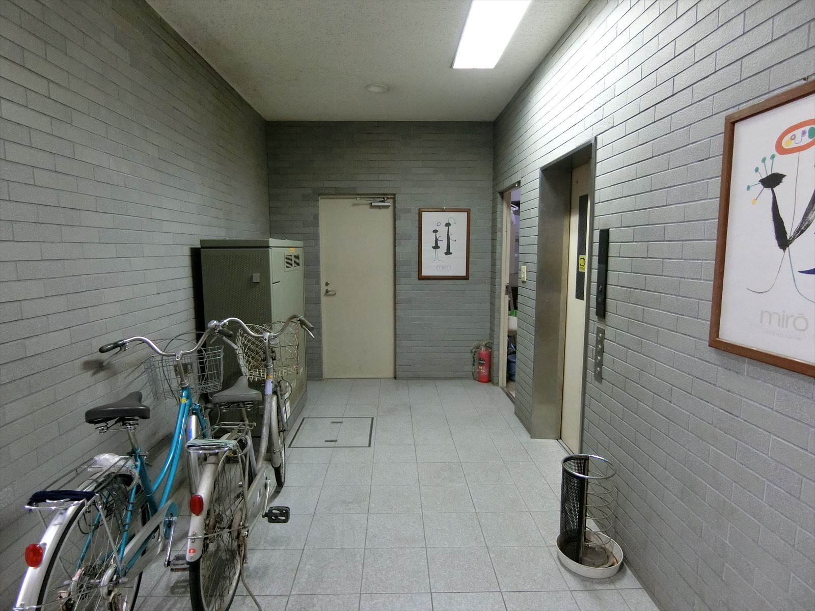 エレベーターホール
