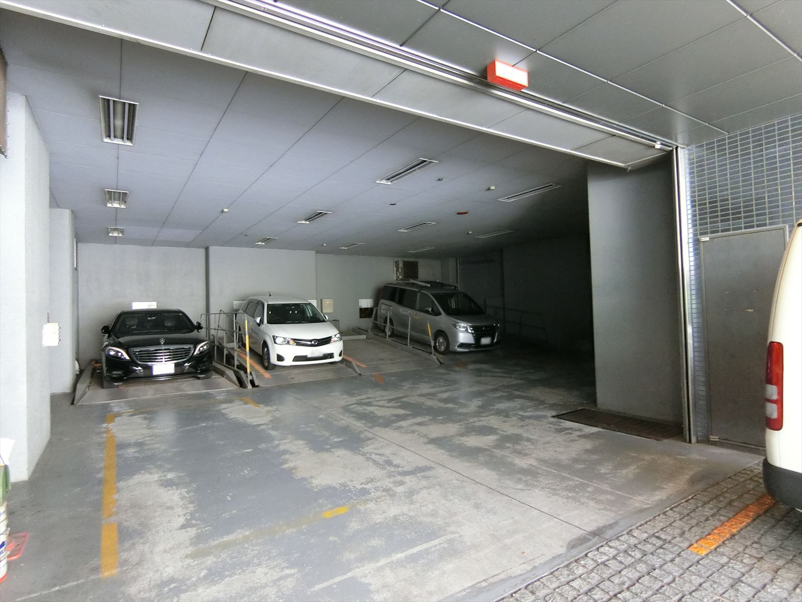 駐車場併設