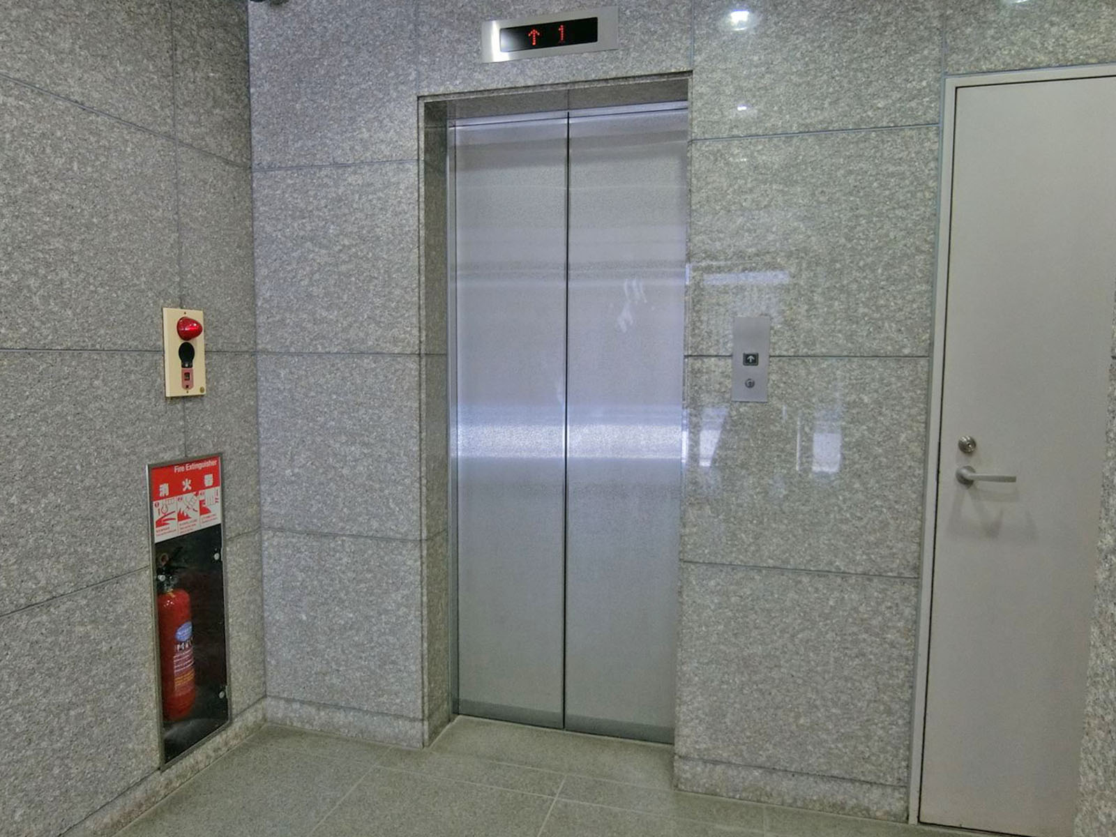 エレベーター