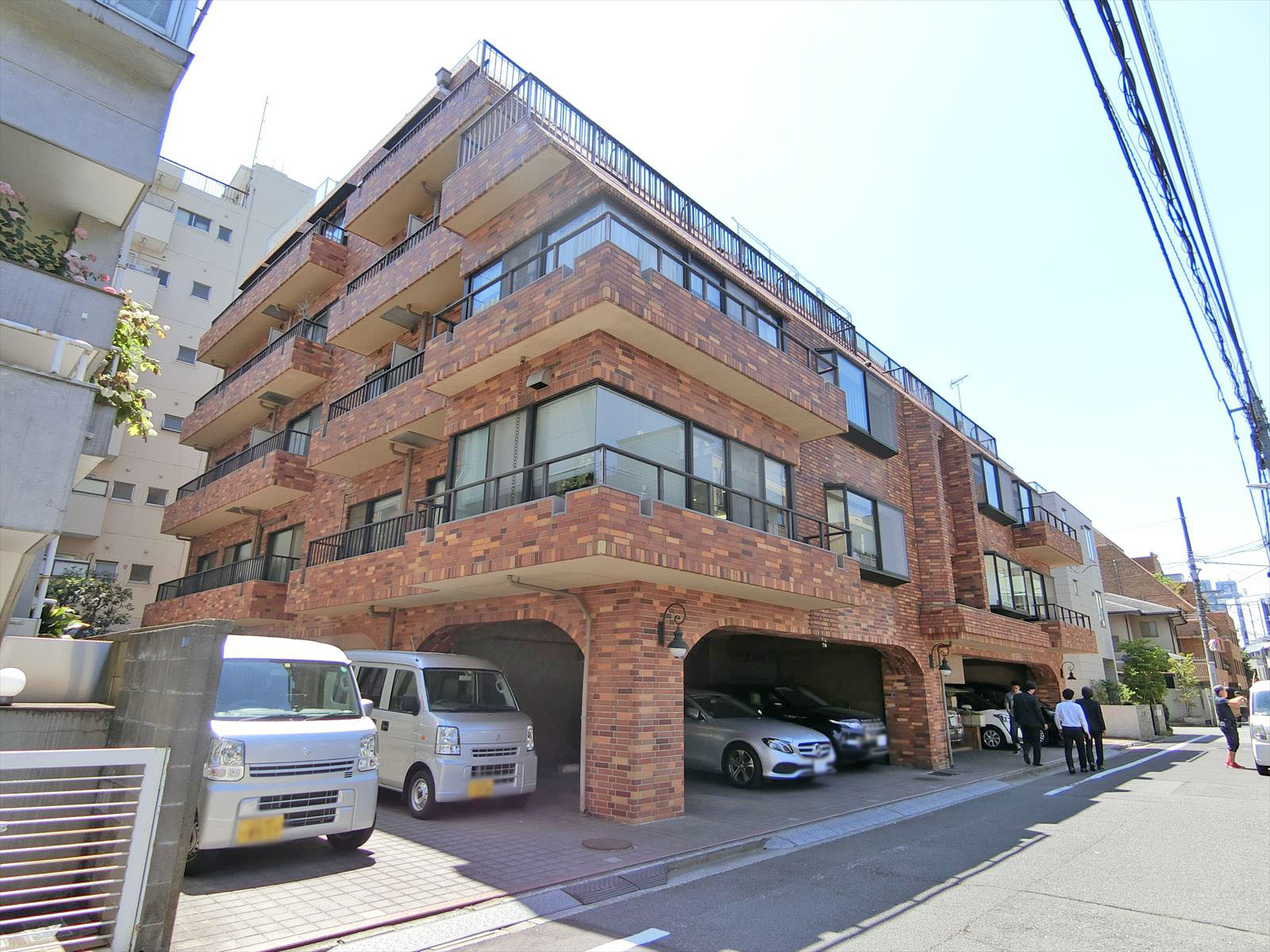 横向きの外観