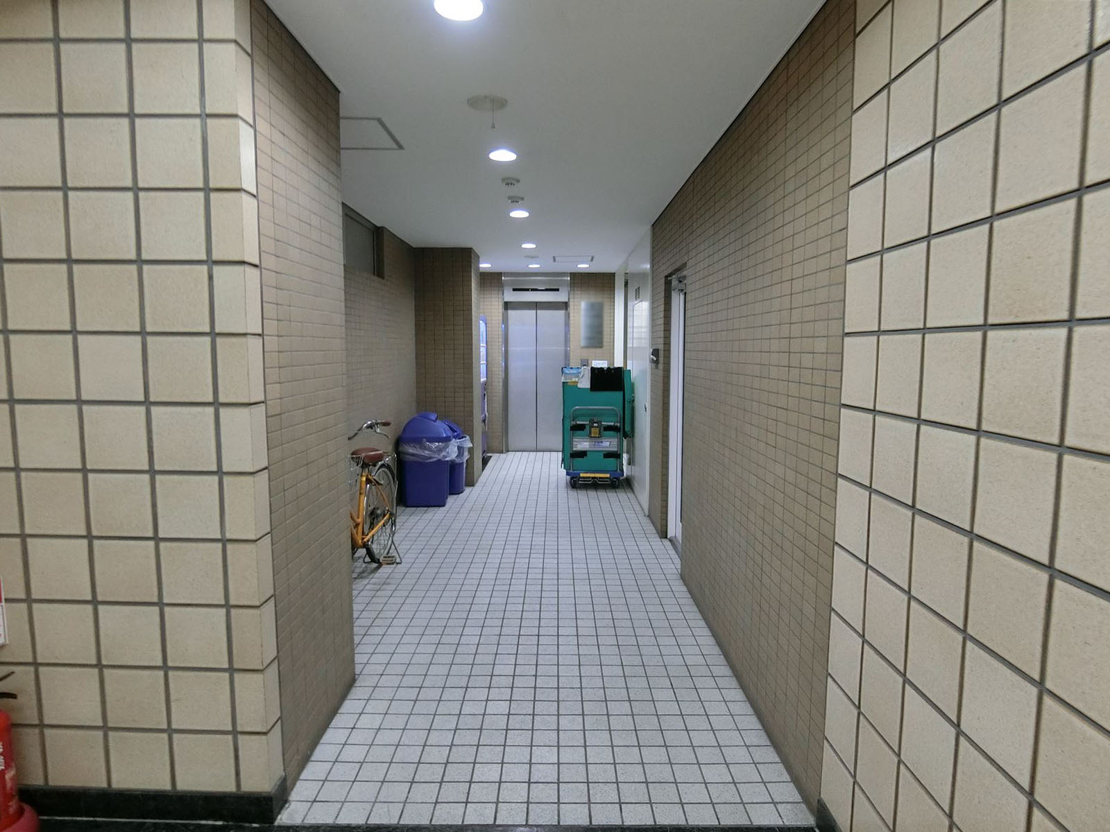 エレベーターホール