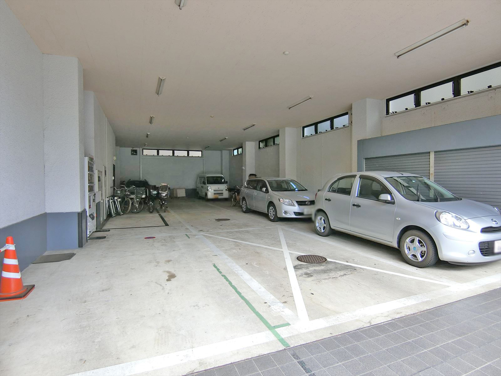 駐車場