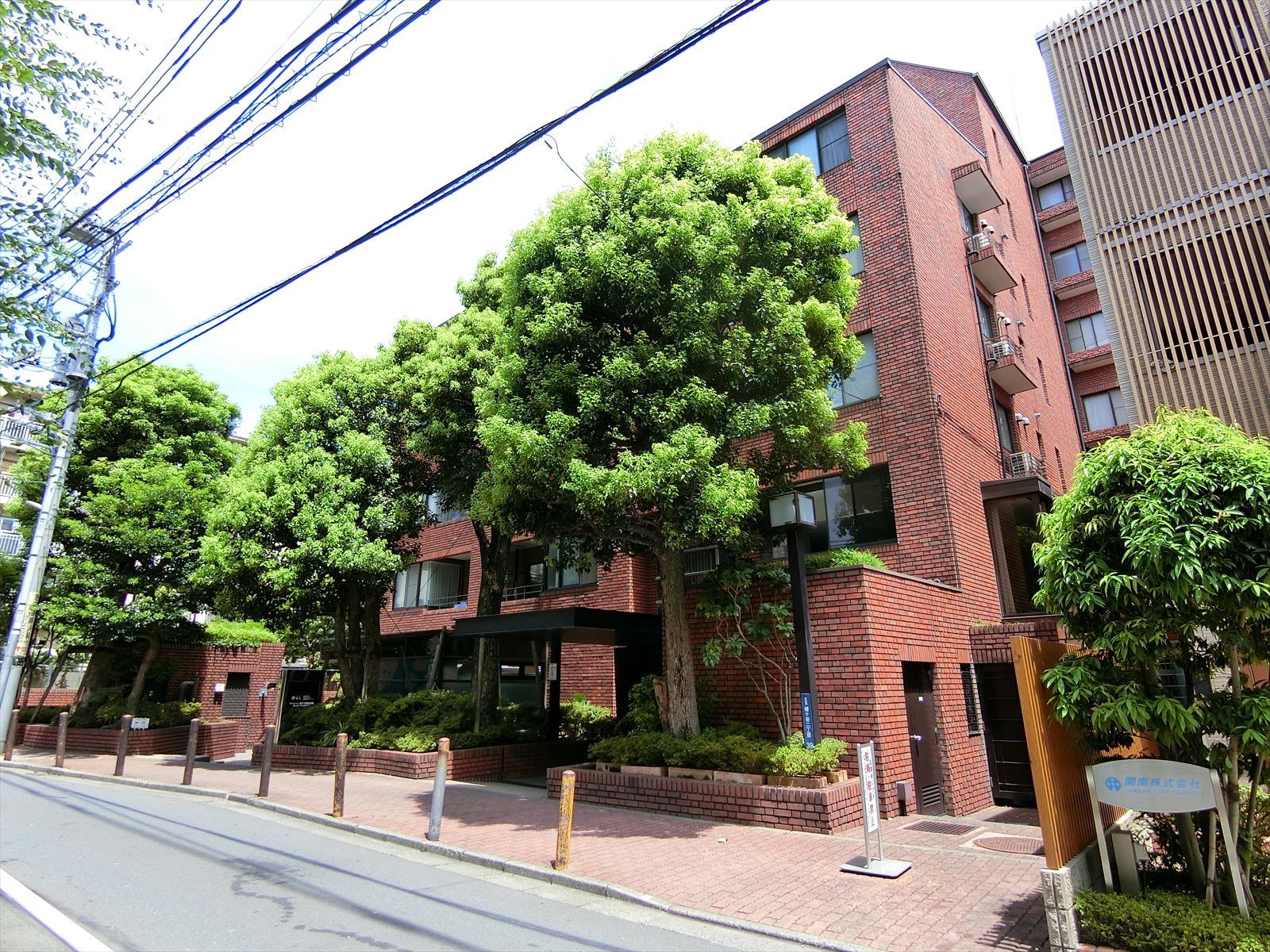 横向きの外観