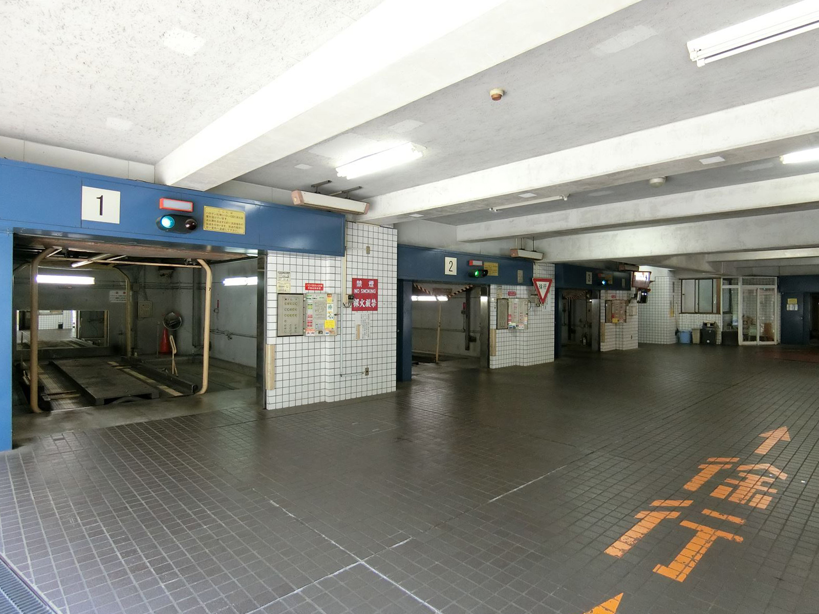 駐車場