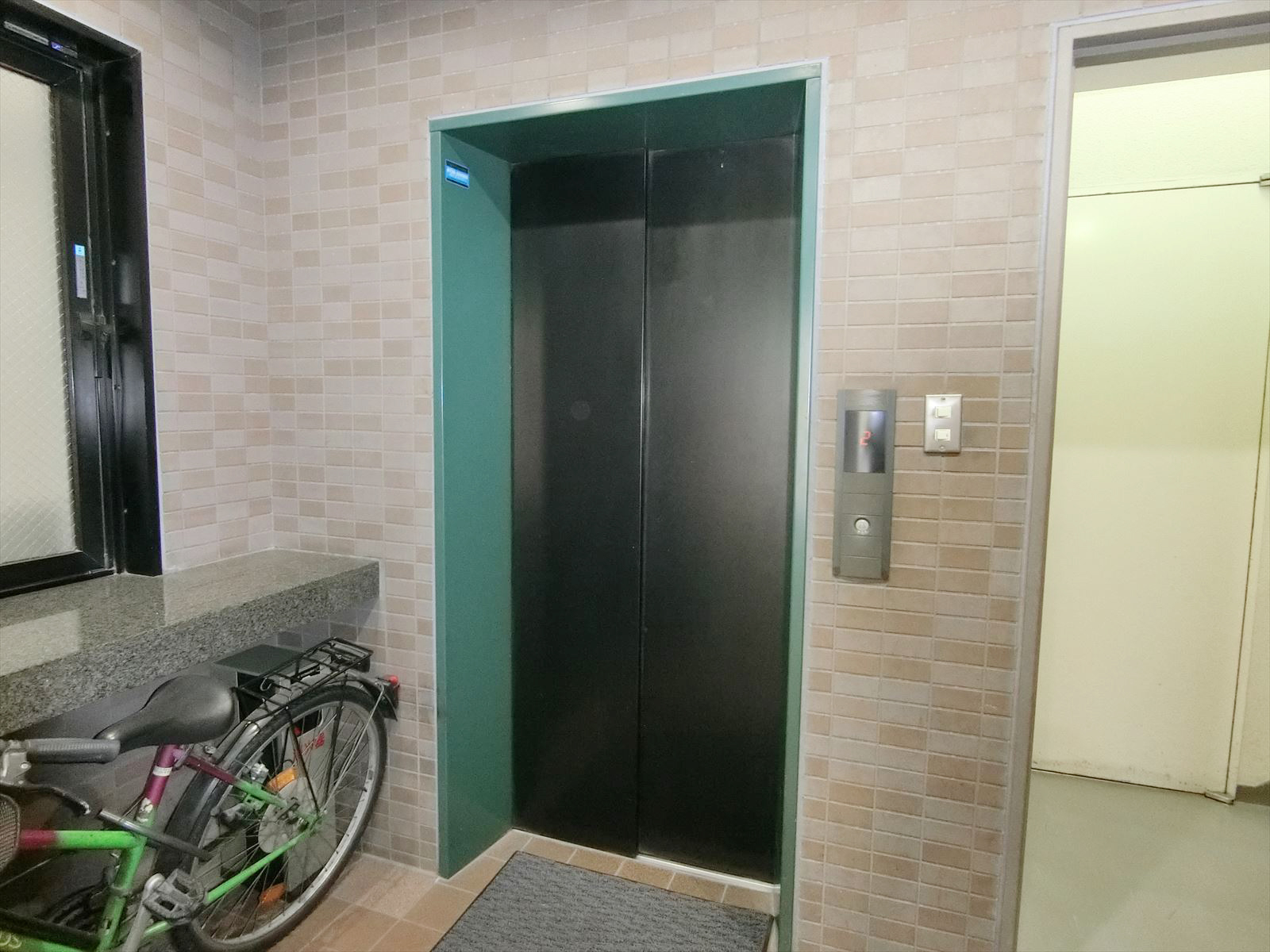 エレベーター