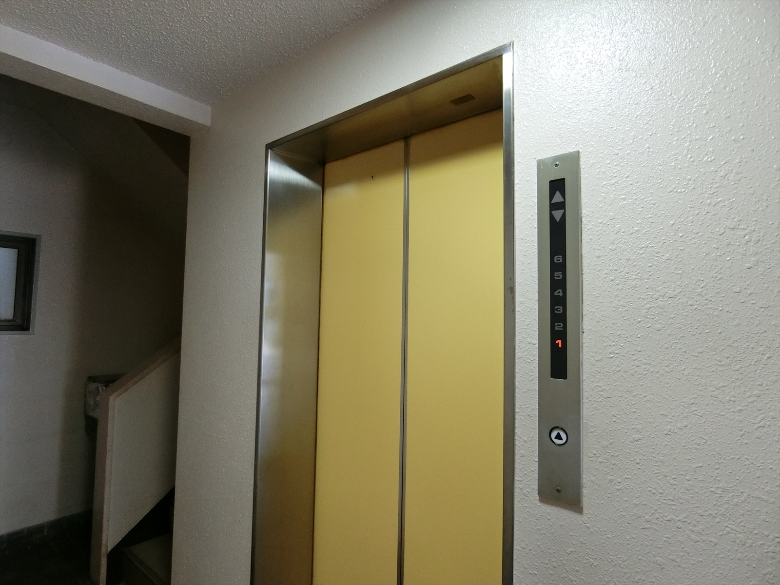 エレベーター