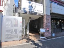 オフィスビル出入口