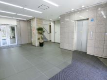 日個連会館のビルの雰囲気.6