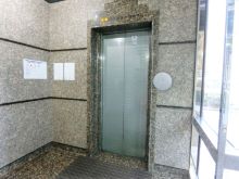 エレベーター(1基)