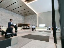 エントランスホール