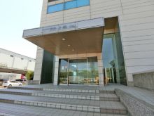 オフィスビル出入口