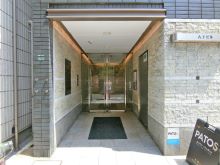 オフィスビル出入口