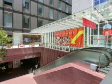 地下1階には飲食店が複数入居中