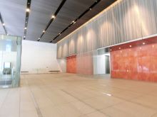 エントランスホール