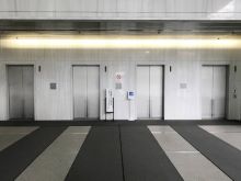 エレベーター(4基)