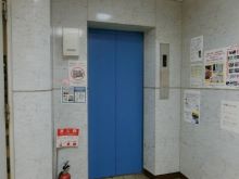 エレベーター（1基）