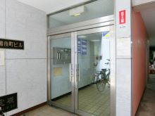 オフィスビル出入口