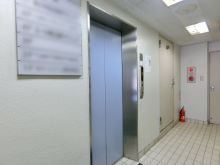 エレベーター(1基)