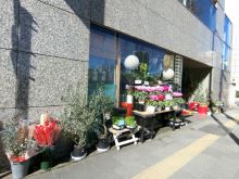 1階のフラワーショップ