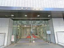 オフィスビル出入口