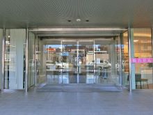 オフィスエントランス