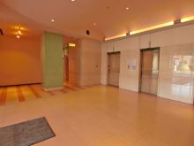 エントランスホール