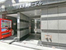 オフィス出入口