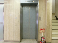 エレベーター(1基)