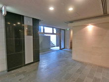 エントランスホール