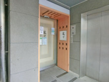 1階飲食店の様子