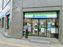 1階のファミリーマー