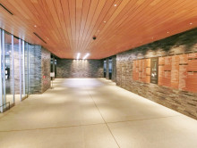 エントランスホール