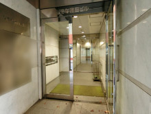 オフィスビル出入口